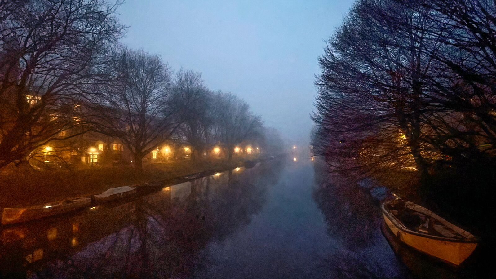 Mist in the Zuider Amstelkanaal